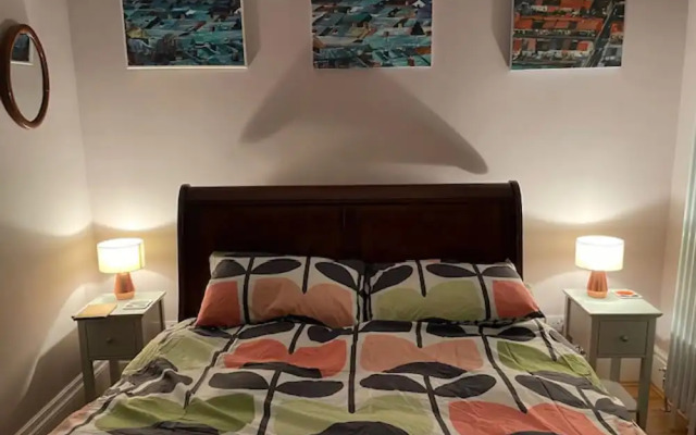 Beautifully Lit Airy 1-bed Apartment in Liverpool