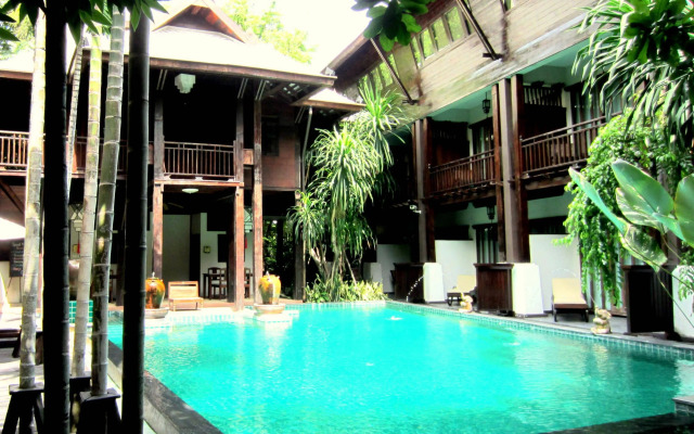 Yantarasri Resort