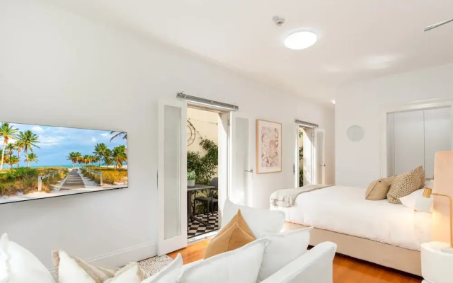 Cosy Inner West Studio With Courtyard