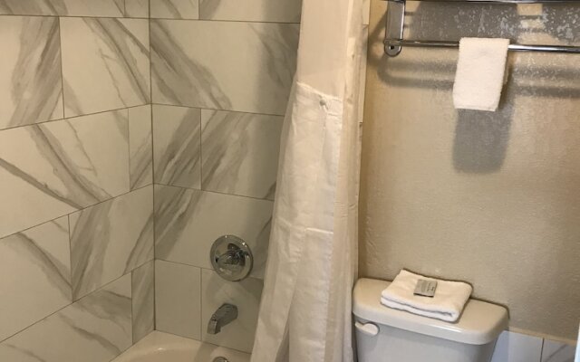 Georgetown Plaza Motel