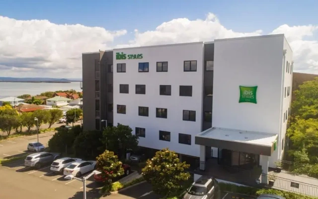 ibis Styles The Entrance