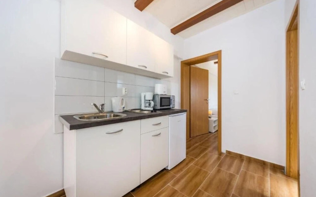 Ivanac - Close to the Beach - A2