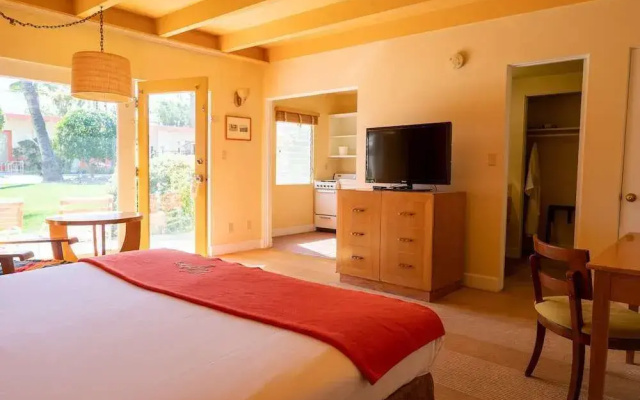 Mojave Resort - Adults Only