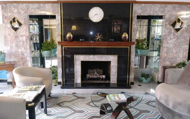 Bellevue Hotel & Suites