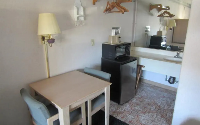 Rodeway Inn Monterey Near Fairgrounds