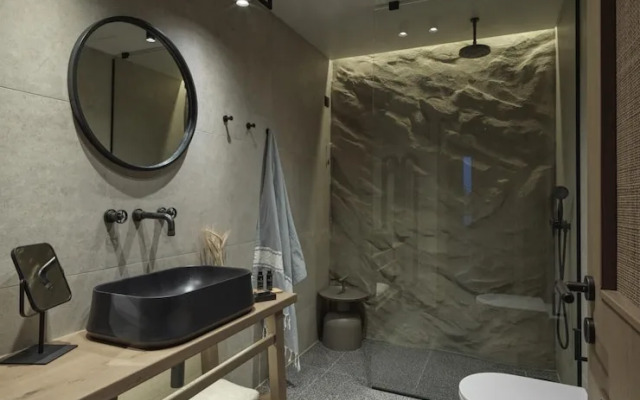 Athena Suite by Peliva Nature Suites