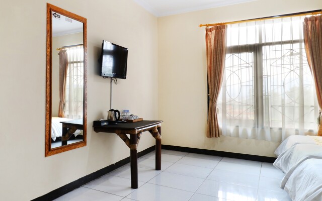 Saung Balibu Hotel