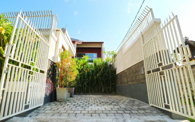 Kenzo Villa