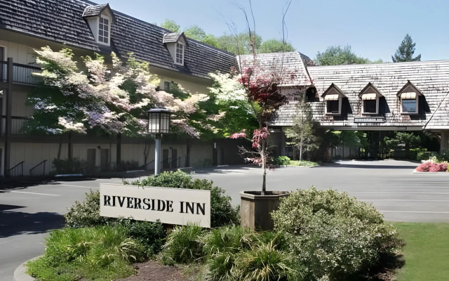 Riverside Inn