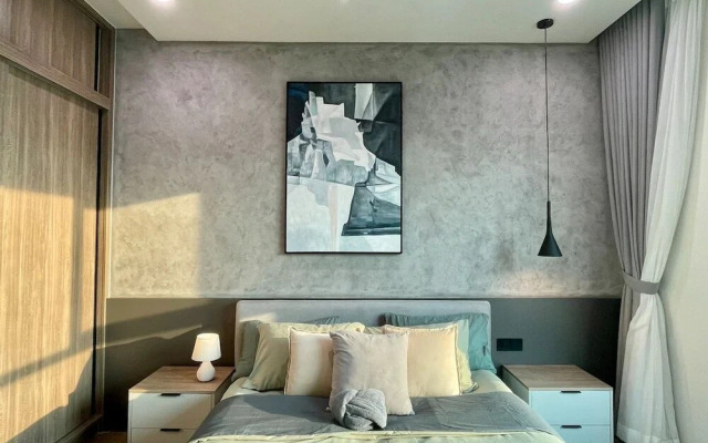 De La Sol  District 4