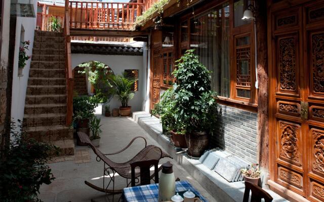 Lijiang Sky Staring Comfort Inn