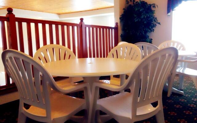 Grandstay Residential Suites Hotel - Sheboygan