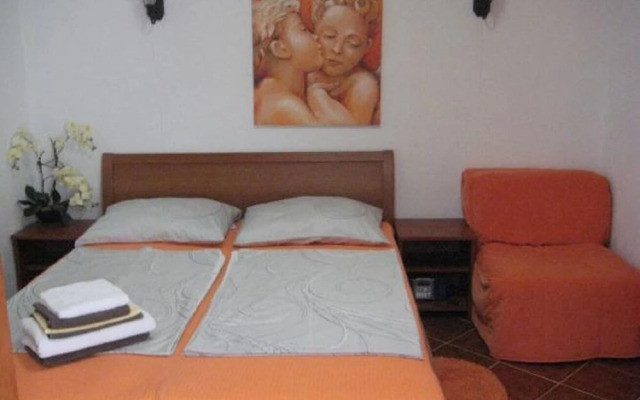 Vida With Garden - A1 - Naranča