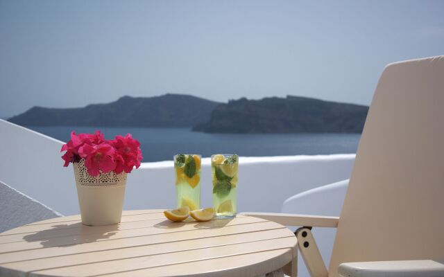 Thirea Suites & Studios - Adults Only