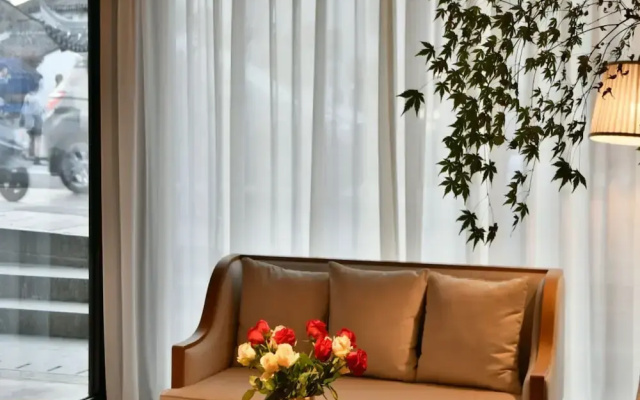 Blossom Hill Inn · Shantang