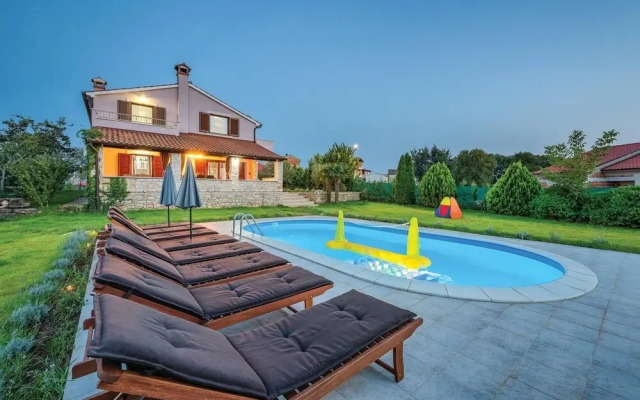 Amazing Home in Bale With Wifi and 4 Bedrooms