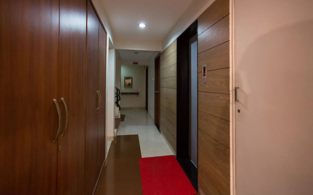 Hotel Eminent By OYO Rooms