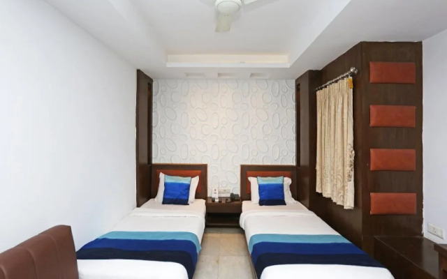 Hotel Myra By OYO Rooms