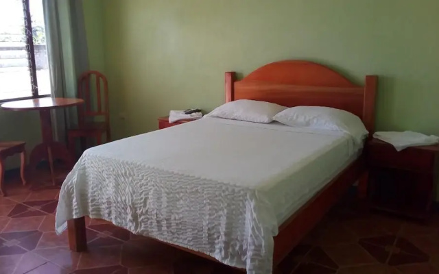 Cabinas El Tropico