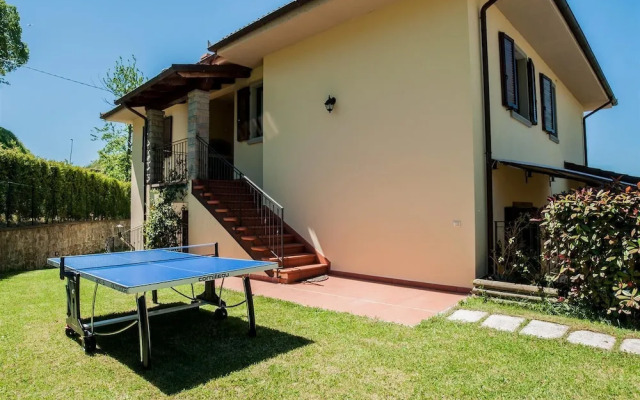 Wonderful Villa With Private Pool in the Heart of Tuscany