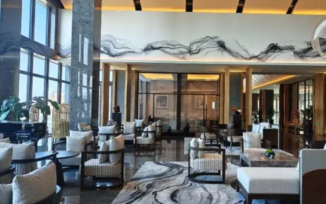 Secan Hotel Qingdao, Curio Collection by Hilton