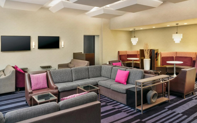 Courtyard by Marriott New York JFK Airport