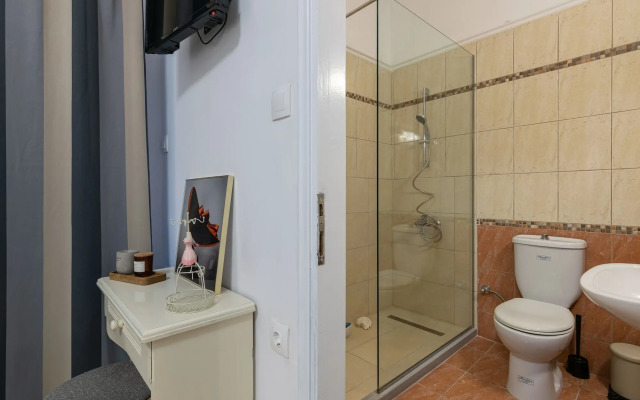 Denise Studios & Apartments