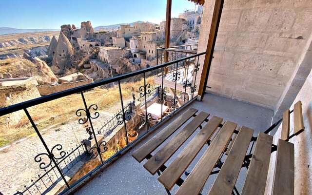 Ask-i Derun Hotel