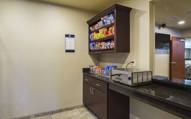 Cobblestone Inn & Suites - Lakin