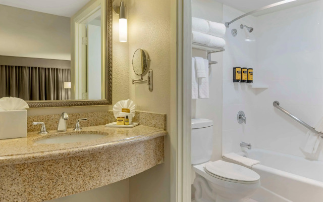 Best Western Plus Executive Inn