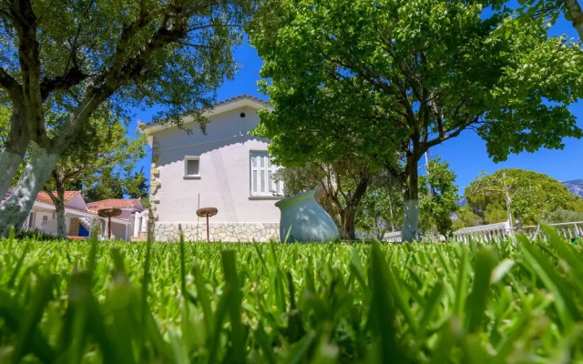 Zoumpouli Village