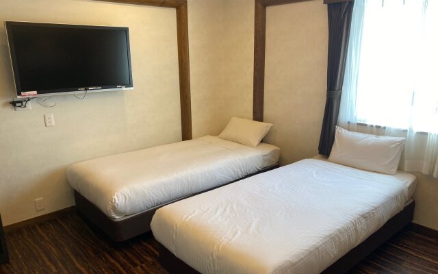 Ginowan Crystal Hotel