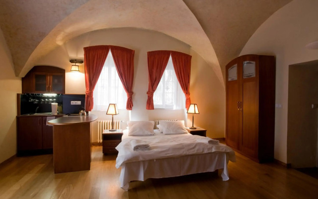 Residence Thunovska 19