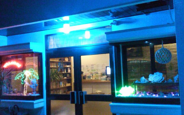 Shiraho Friends House