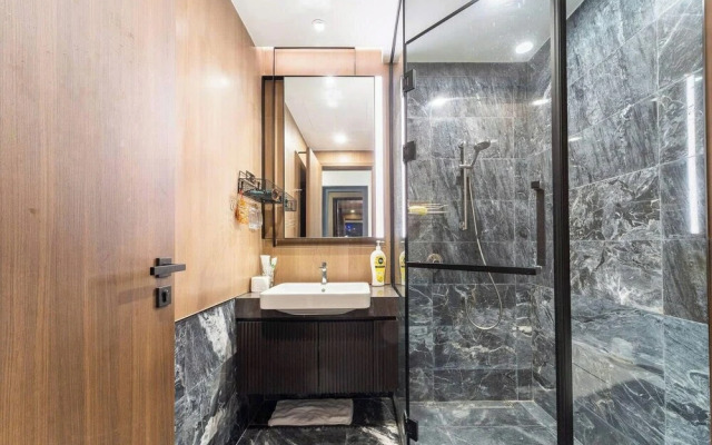 Luxury Lumiere Riverside Urban Apartment