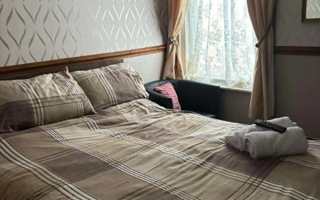 Roselea Hotel - St Chads