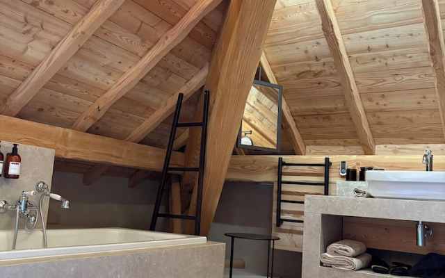 Hotel Le Prieure - 1500m