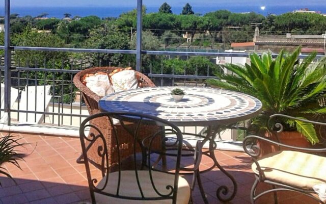 Apartment With 2 Bedrooms in Piano di Sorrento, With Wonderful sea Vie