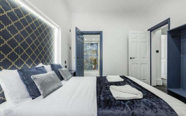 Crystal Towers Sasco Apartments