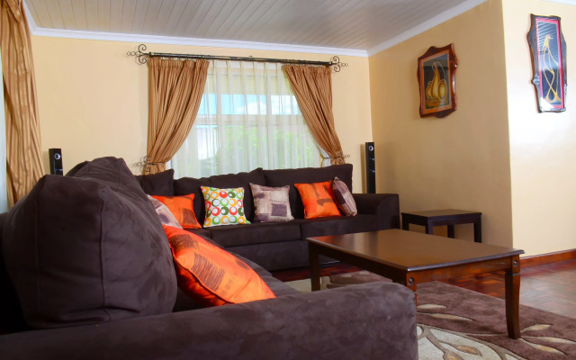 Greenpark Sundowner Hotel