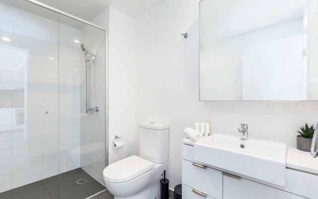 Fortitude Valley 2bed Parking Pool Showground Qfv010