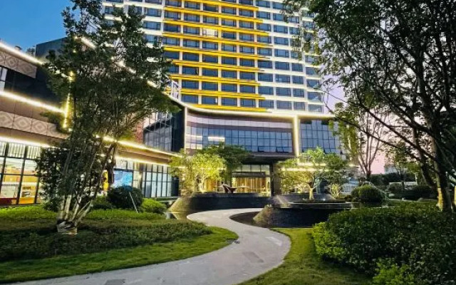 Chongzuo Zuojiang Hermit Hotel