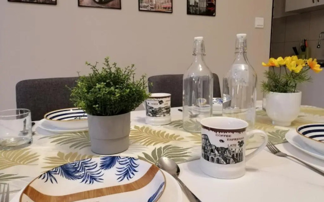 Lovely Mines Astetica Lake View Seri Kembangan 2BR