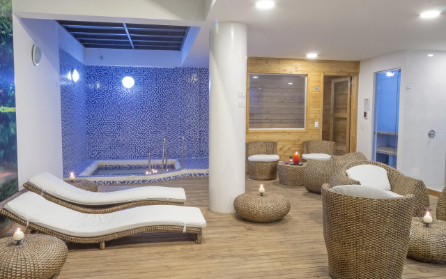 Apartamentos Regency La Feria