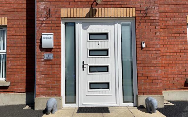 The Grange, Portrush Sleeps 13 6 bedrooms