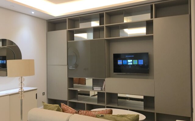 Trafalgar Luxury Suites