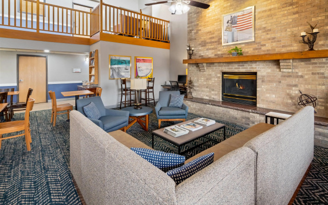 AmericInn by Wyndham Dickinson