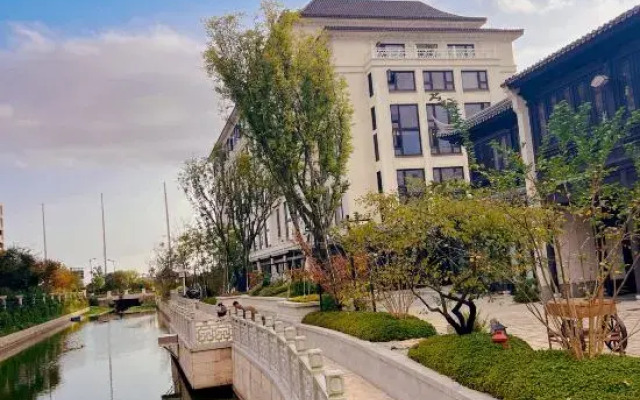 Laiyin Lake Loft Homestay (Changzhi Island Branch)