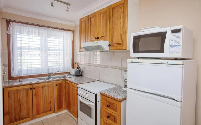 Apartments by the sea Brodarica, Sibenik - 4194