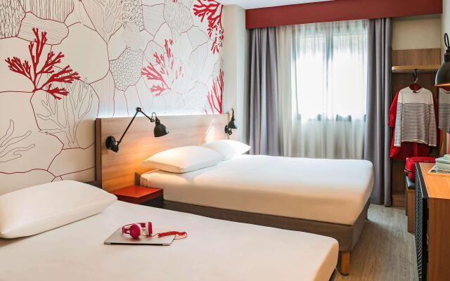 Отель ibis Styles Barcelona City Bogatell